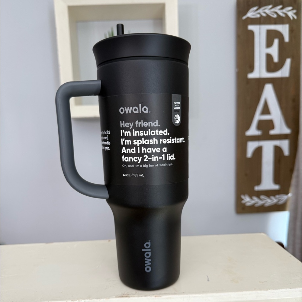 New 40oz Black Owala 2 in 1 Tumbler With Straw